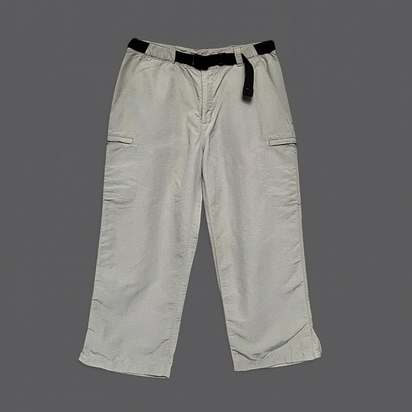The North Face Pants - The North Face Light Gray Capris with Black Waist Strap
